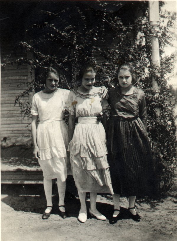 Ida Lee Seay on her wedding day